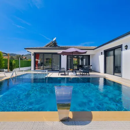 Villa Emir 2